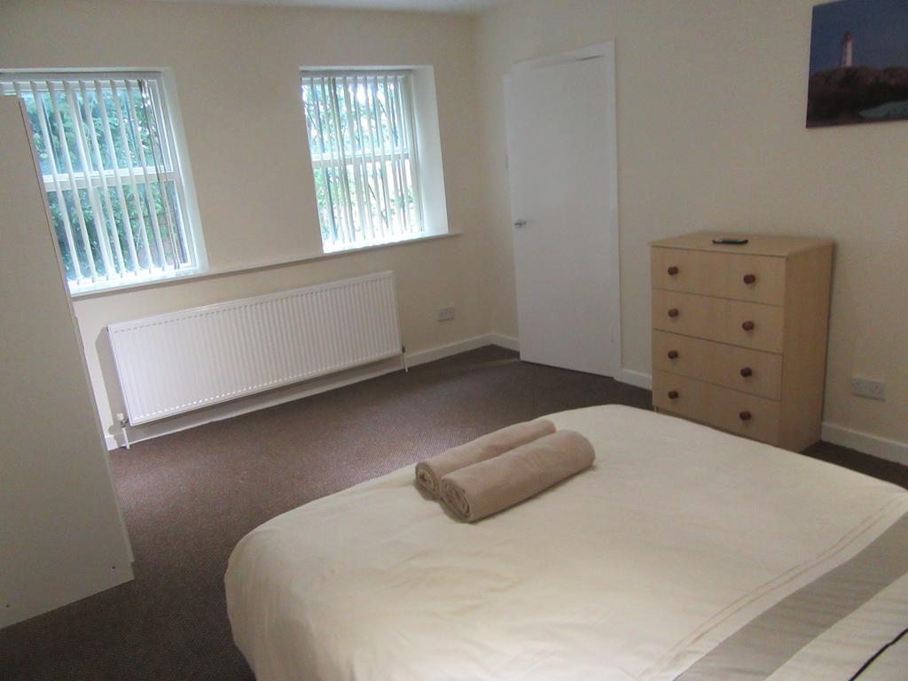 No 4 - Large 2 Bed Near Sefton Park And Lark Lane Leilighet Liverpool Eksteriør bilde